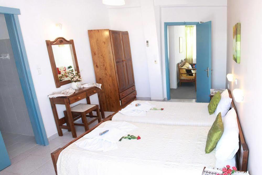 Hotel Asteras à Antiparos Town Extérieur photo